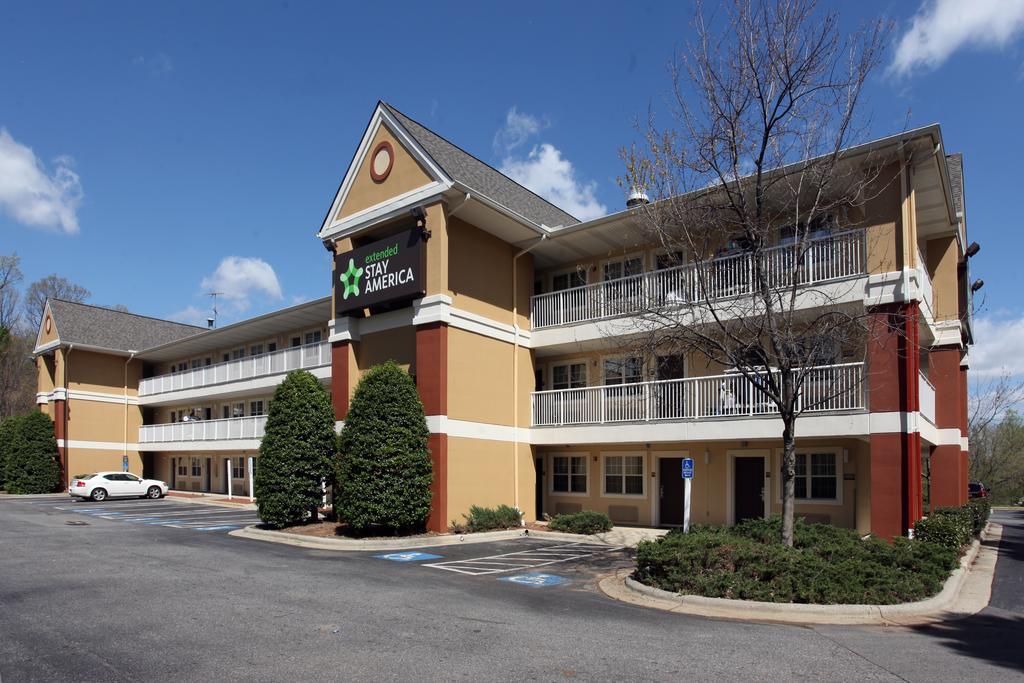 Extended Stay America Select Suites - Greensboro - Wendover Ave - Big Tree Way Bagian luar foto