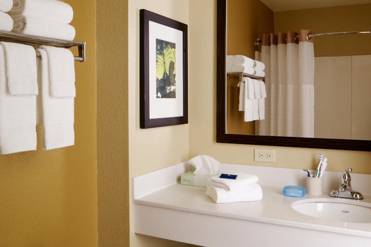 Extended Stay America Select Suites - Greensboro - Wendover Ave - Big Tree Way Bagian luar foto