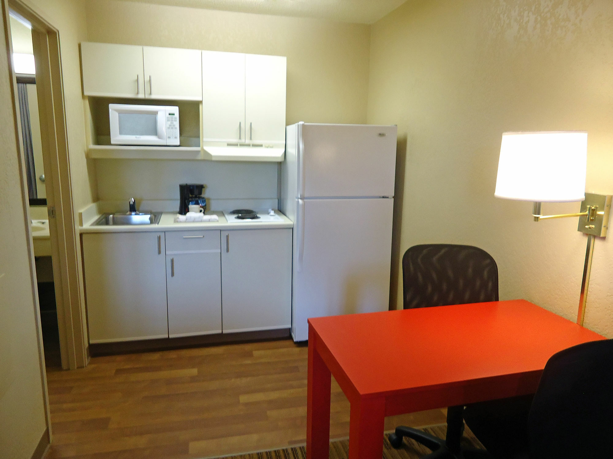 Extended Stay America Select Suites - Greensboro - Wendover Ave - Big Tree Way Bagian luar foto
